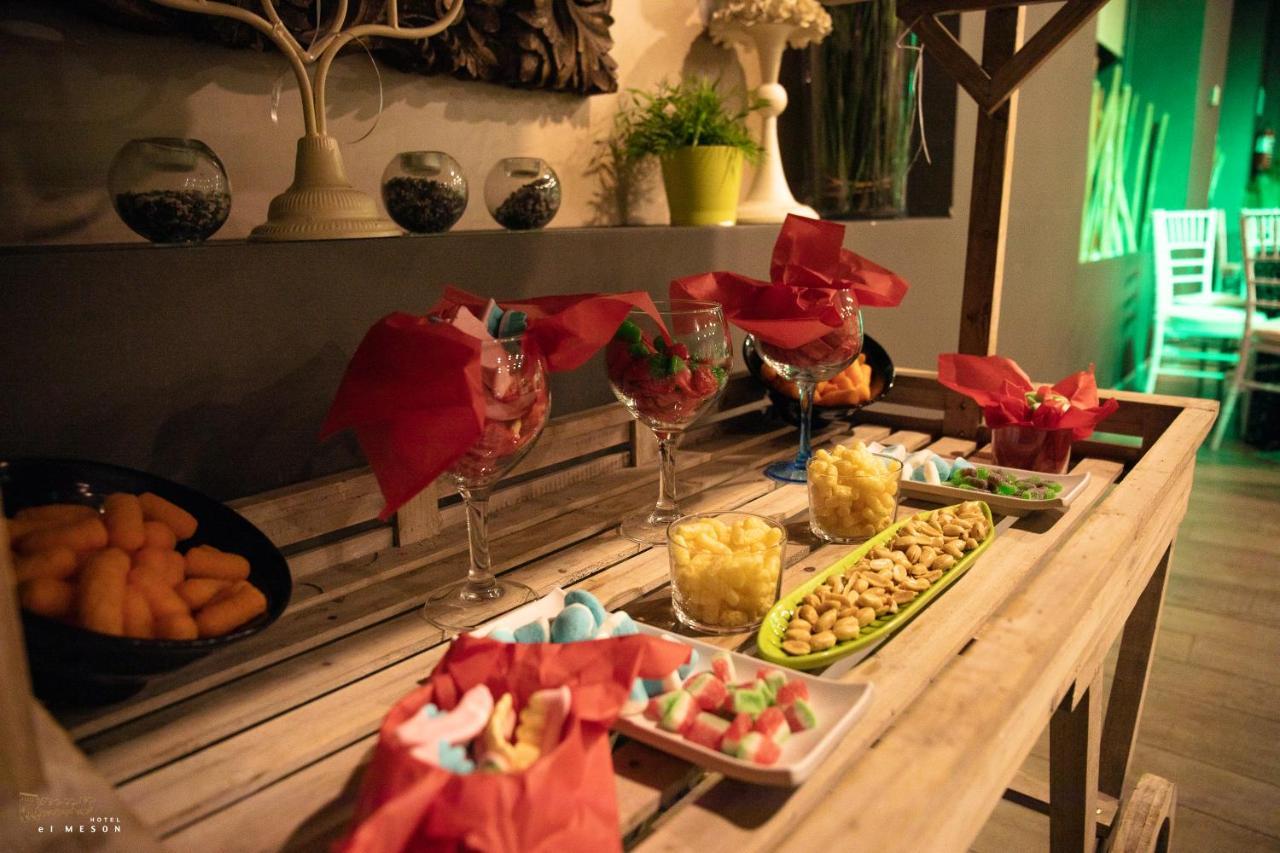 Hotel El Meson 토리호스 외부 사진