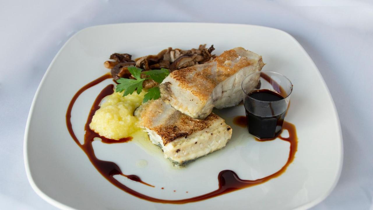 Hotel El Meson 토리호스 외부 사진