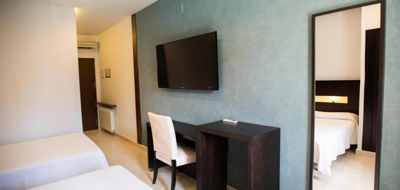 Hotel El Meson 토리호스 외부 사진