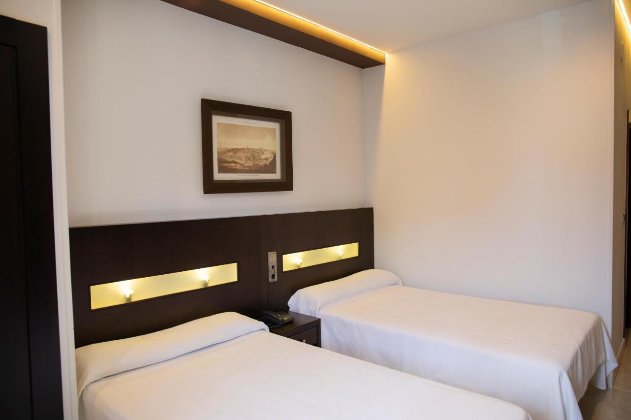 Hotel El Meson 토리호스 외부 사진