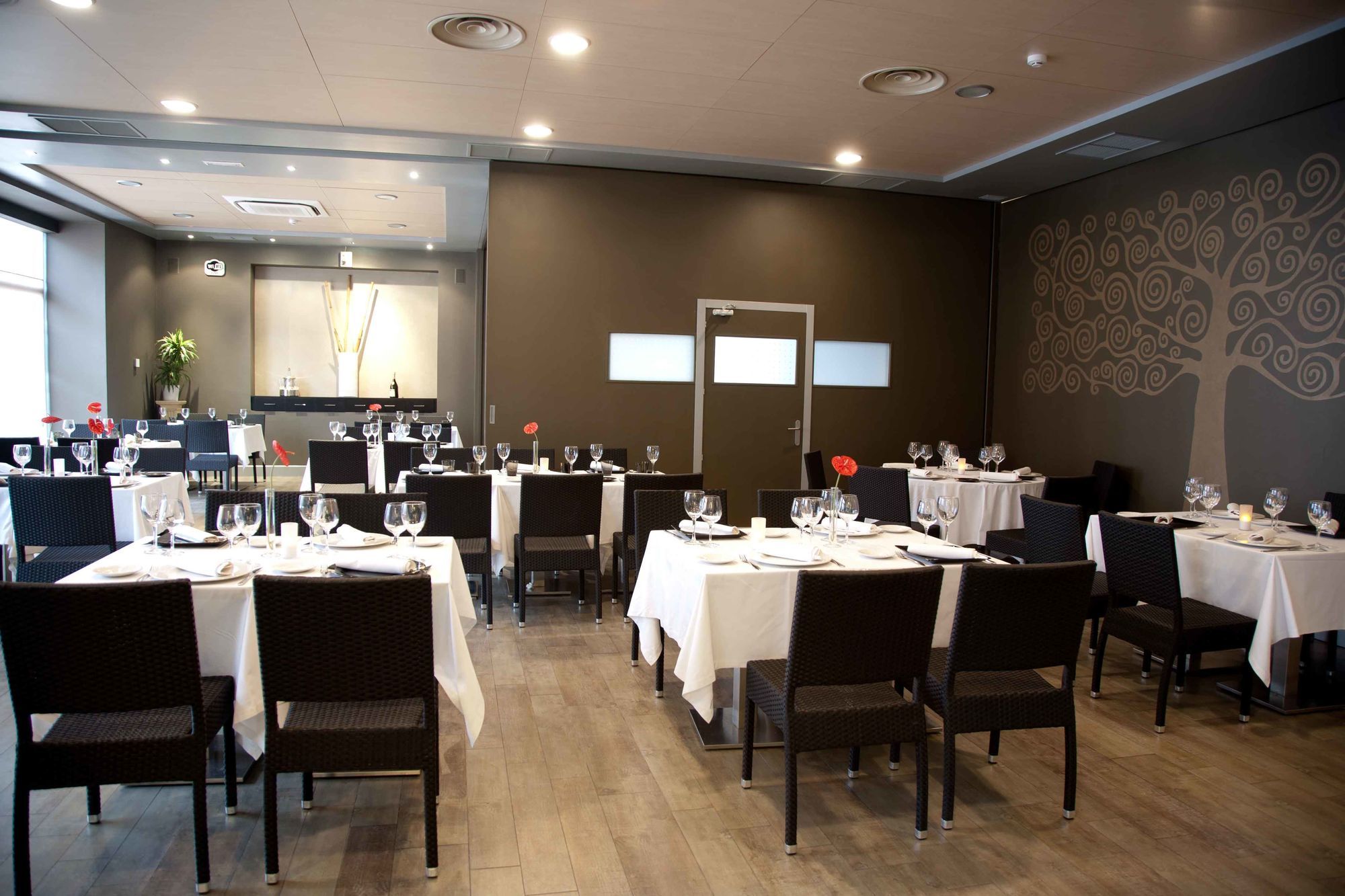 Hotel El Meson 토리호스 레스토랑 사진