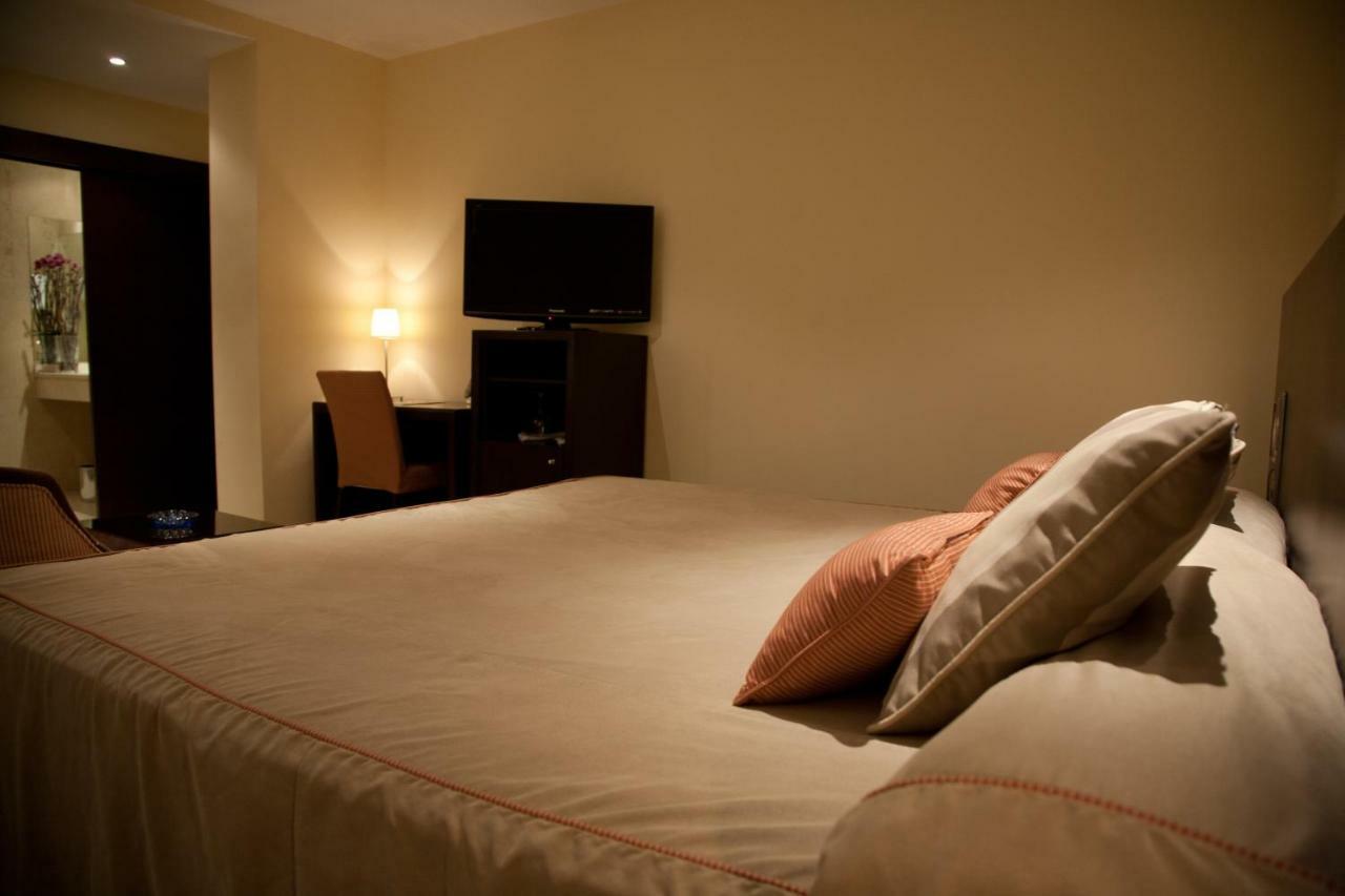 Hotel El Meson 토리호스 외부 사진
